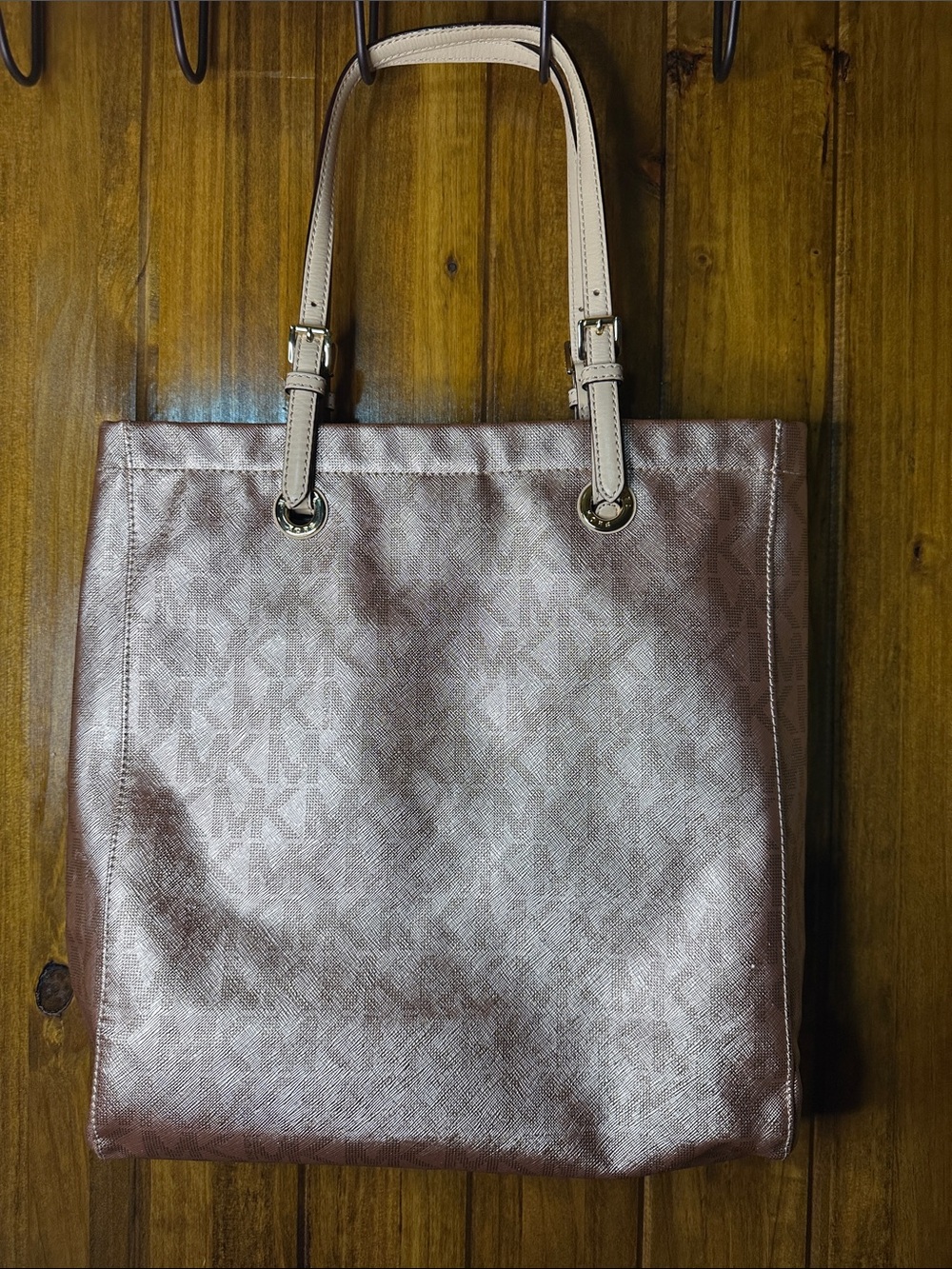 Michael Kors Metallic Rose Tote with Cream Straps - Picture 3 of 8